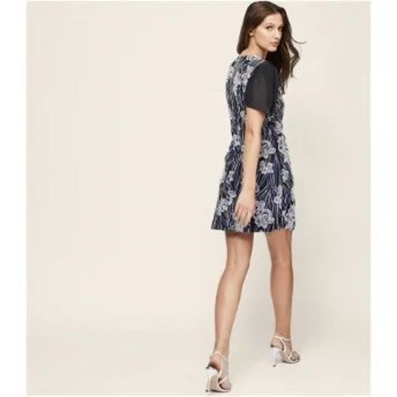 Reiss NWT Estelle Floral Embroidered Mini Dress size 4 - Picture 2 of 10